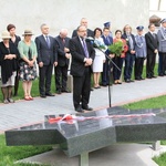 Odsłonięcie pomnika żydowskiego w Pile