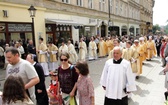 Boże Ciało w Krakowie - procesja z Wawelu na Rynek Główny - cz. 1