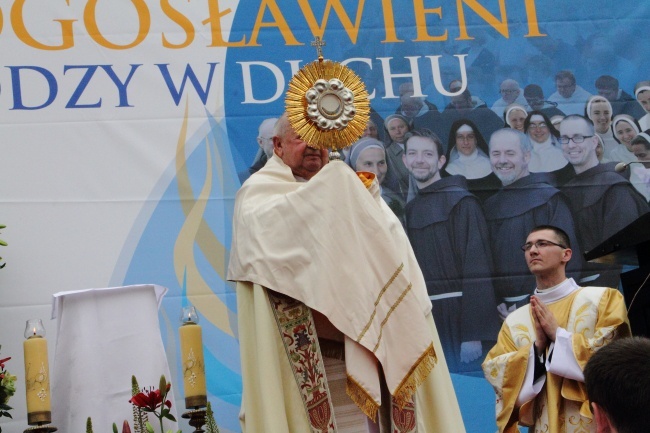 Boże Ciało w Krakowie - procesja z Wawelu na Rynek Główny - cz. 1