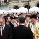 Boże Ciało w Krakowie - procesja z Wawelu na Rynek Główny - cz. 2