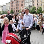 Boże Ciało w Krakowie - procesja z Wawelu na Rynek Główny - cz. 2