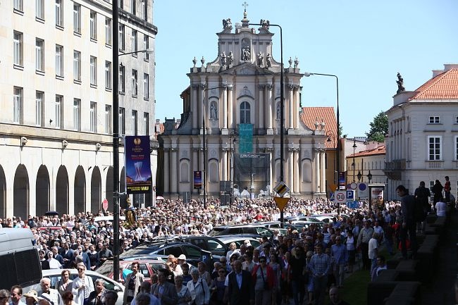 Tłumy szły za Chrystusem