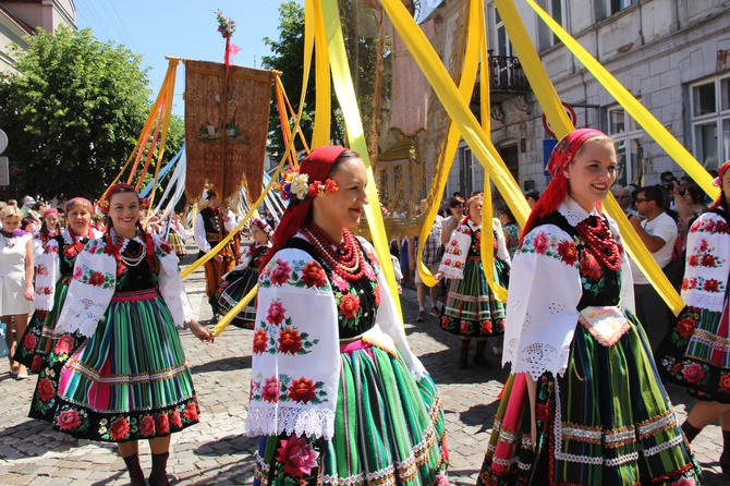 Procesja Bożego Ciała w Łowiczu, cz. I