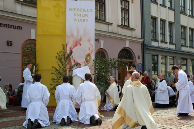 Procesja Bożego Ciała ulicami Bielska-Białej