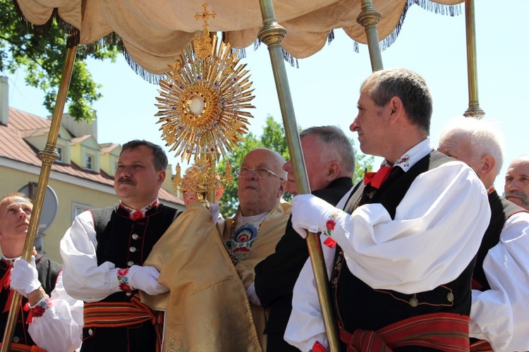 Procesja Bożego Ciała w Łowiczu, cz. II