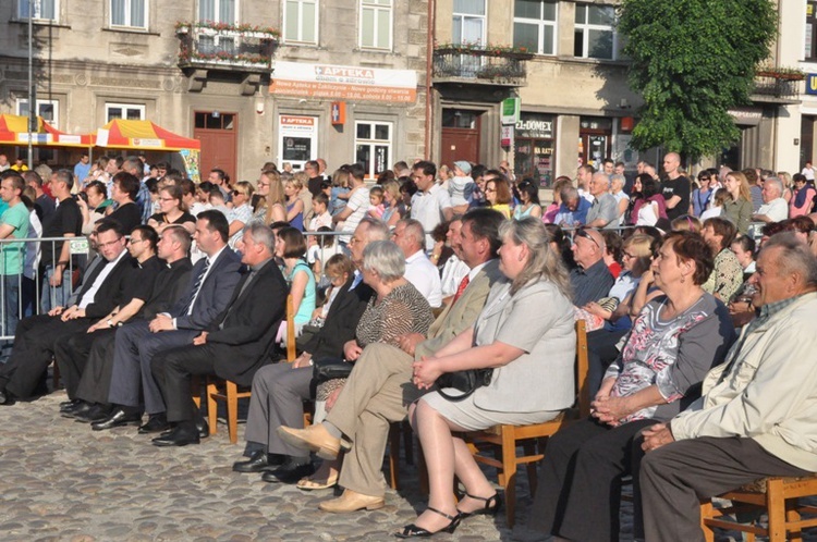 Wieczór uwielbienia w Zakliczynie