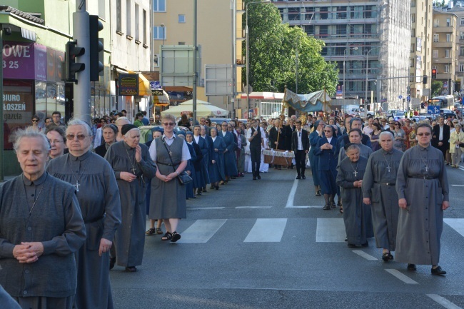 Z siostrami na Powiślu 