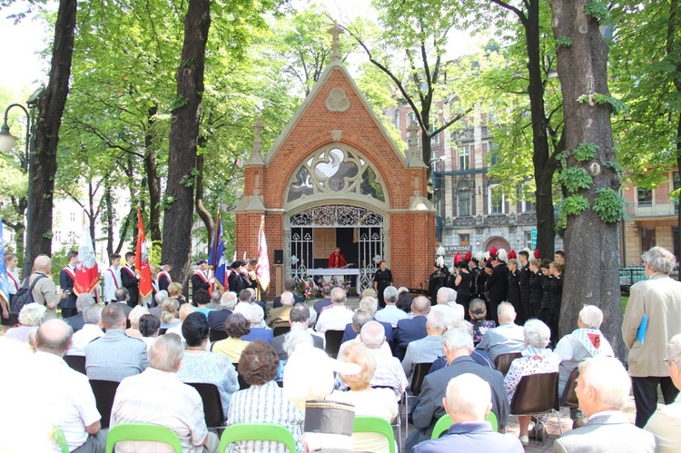 Poświęcenie kaplicy "Golgota Ojczyzny" w Katowicach