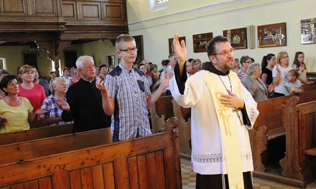 O. Symplicjusz Sobczyk OFM prowadził misje w Hażlachu