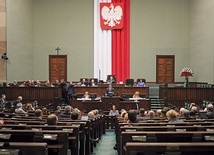 Jeśli w refendum odrzucimy finansowanie partii z budżetu państwa, Sejm będzie musiał  na nowo uregulować tę kwestię 