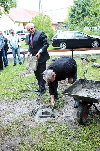 W „kapsule czasu” znalazły się informacje na temat Aniołowa, również w formie elektronicznej