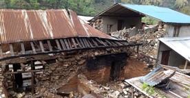 Nepal: pomoc Caritas ofiarom trzęsienia ziemi