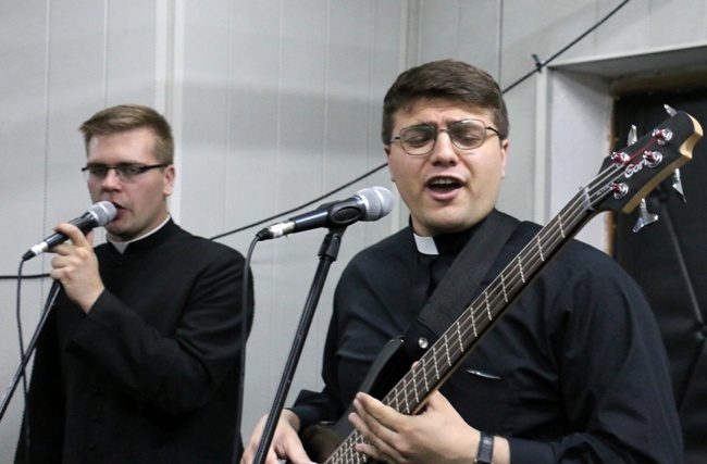 Seminaryjny zespół "Jak najbardziej" 