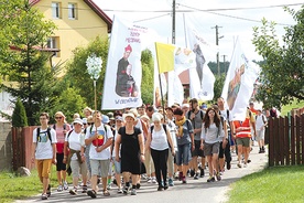 Piesza pielgrzymka na Jasną Górę angażuje wielu młodych ludzi – w naturalny sposób staje się mobilizacją przed przyszłorocznymi Światowymi Dniami Młodzieży