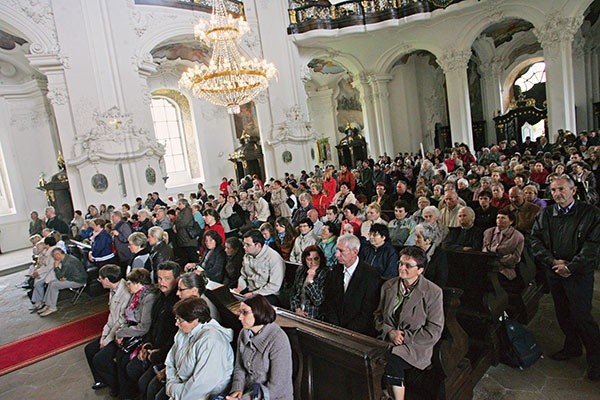  Kongres Rodzin pokazał, że ludziom bardzo zależy na ochronie rodziny.  Tym też ma się zająć nowa rada katolików świeckich