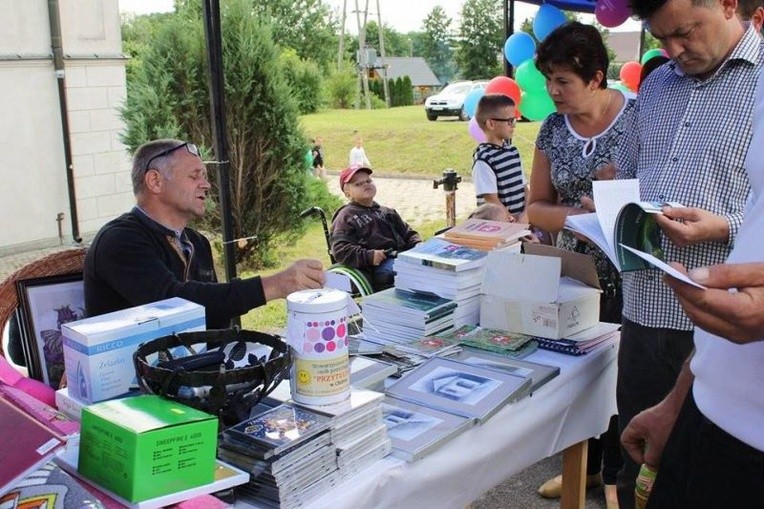 W trakcie "Spotkań" prowadzona była zbiórka pieniędzy dla trójki niepełnosprawnych dzieci z terenu Wojsławic 