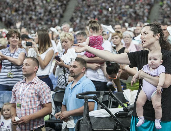 Niech pani z wózka wstanie