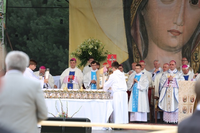 Jubileuszowy hołd dla MB Rychwałdzkiej