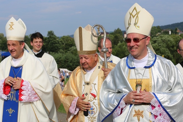 Jubileuszowy hołd dla MB Rychwałdzkiej