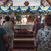 Do leśnej kapliczki wierni już od stuleci przybywają w przedostatnią niedzielę lipca
