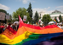 Ekstraochrona prawna dla homoseksualistów