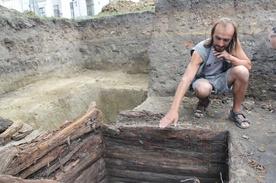 O jednej ze studni, która znajdowała się przy dawnym ratuszu, opowiada Grzegorz Barczyk