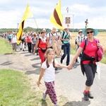 70. Pielgrzymka Rybnicka - dzień pierwszy - w drodze