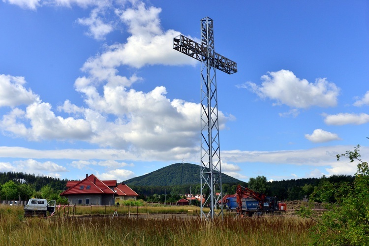 Konradów - budowa