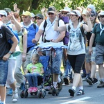 70. Pielgrzymka Rybnicka - dzień drugi - w drodze