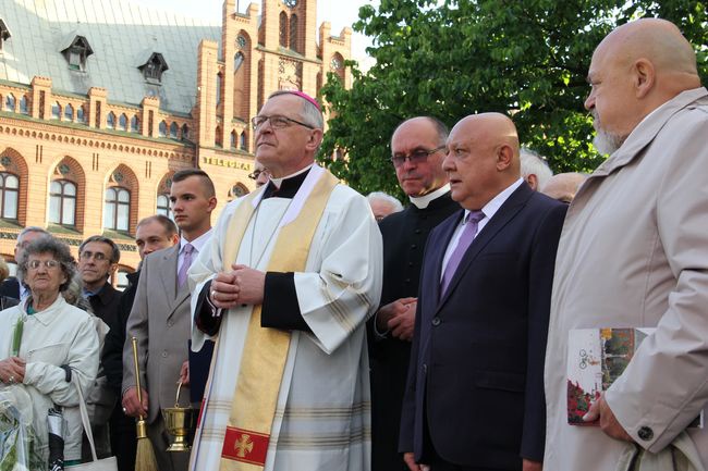 Odsłonięcie pomnika upamiętniającego kard. nominata Ignacego Jeża