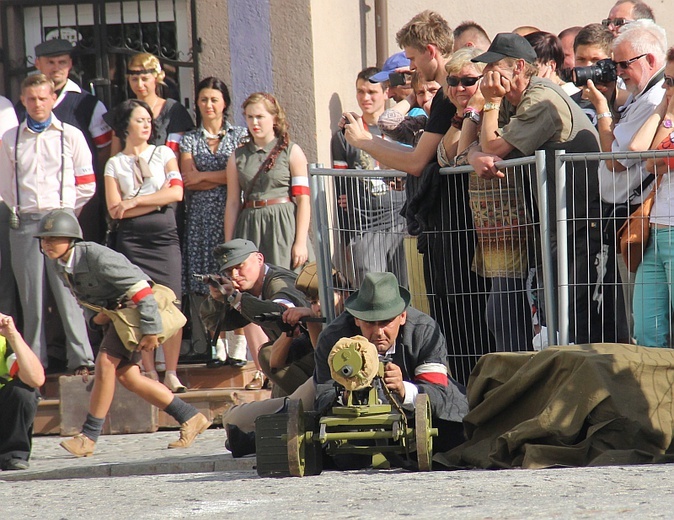 Inscenizacja powstania warszawskiego