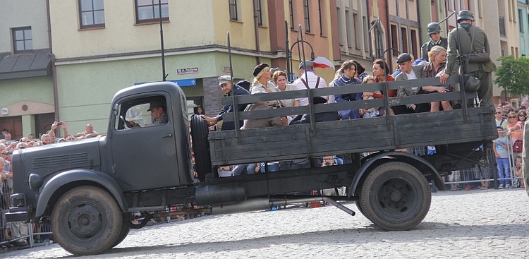 Inscenizacja powstania warszawskiego