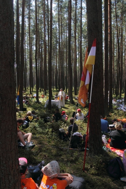 Jak lasy, to i leśny kościół 