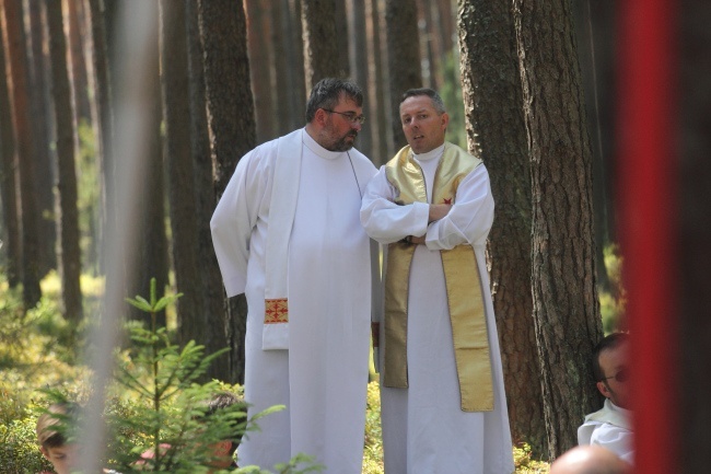 Jak lasy, to i leśny kościół 