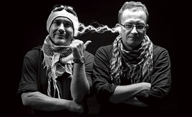 Grzegorz Bociański (z lewej)  i Marcin Jakimowicz prowadzą  w czwartkowe wieczory  w Radiu eM audycję „Z Górnej Półki”