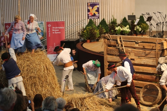 Koncert laureatów Festiwalu Górali Polskich na 52. TKB w Żywcu