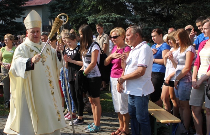 24. Piesza Pielgrzymka Diecezji Bielsko-Żywieckiej na Jasną Górę - w Hałcnowie