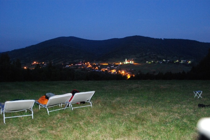 Nocne niebo nad Sopotnią Wielką