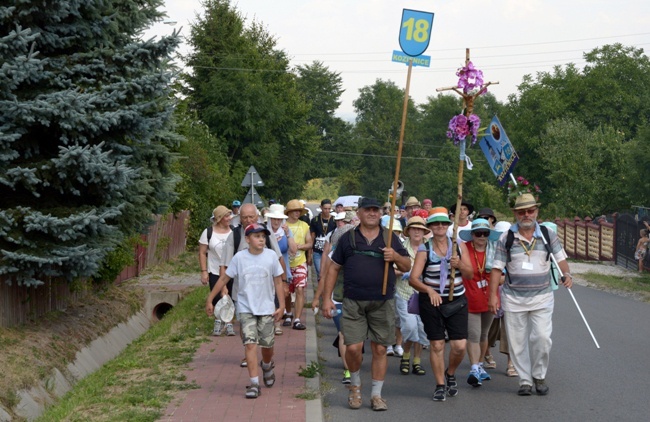 Skarżyska kolumna pieszej pielgrzymki diecezji radomskiej