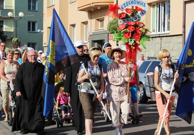 14. Pielgrzymka Dekanatu Czechowickiego w drodze na Jasną Górę