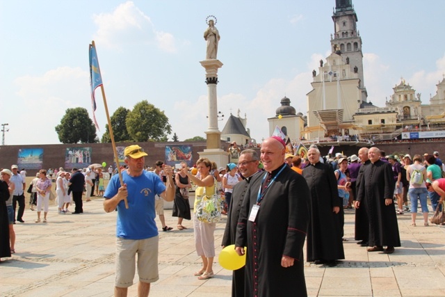 Powitanie pielgrzymów bielsko-żywieckich A.D. 2015 - cz. 1