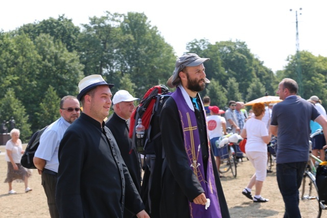 Powitanie pielgrzymów bielsko-żywieckich A.D. 2015 - cz. 2