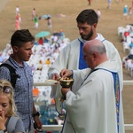 Młodzi pielgrzymi bielsko-żywieccy zawierzeni Maryi