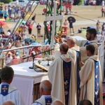 Młodzi pielgrzymi bielsko-żywieccy zawierzeni Maryi