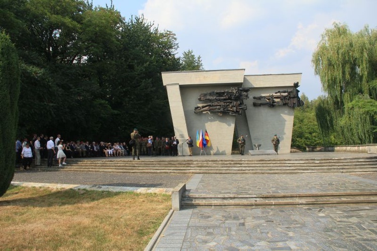 20 lat Międzynarodowych Obozów Młodzieżowych