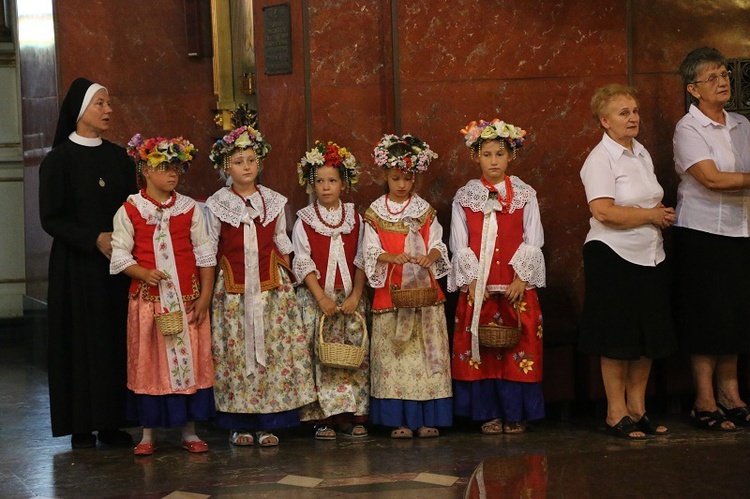 Procesja zaśnięcia i pogrzebu Maryi