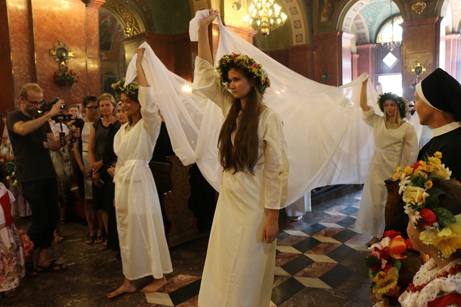 Procesja zaśnięcia i pogrzebu Maryi