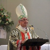 Wprowadzenie relikwii bł. ks. Jerzego do kościoła św. Franciszka