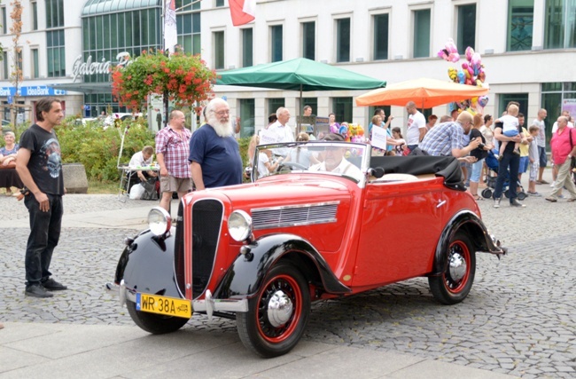 Rajd z okazji 130 lat rowerów w Radomiu