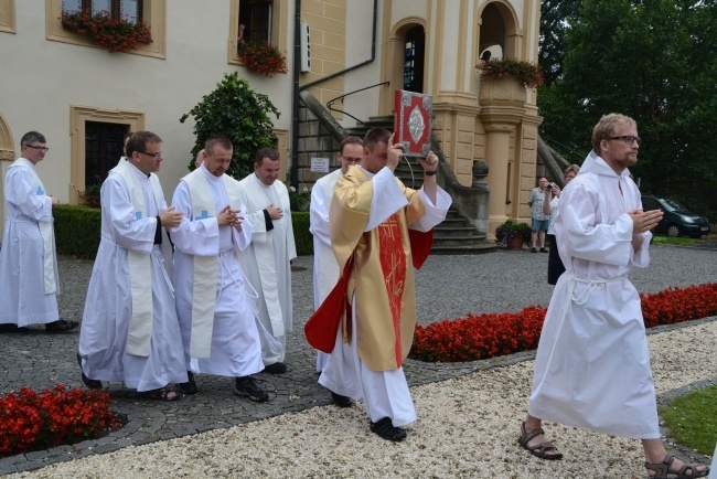 Pielgrzymkowy, mokry poniedziałek